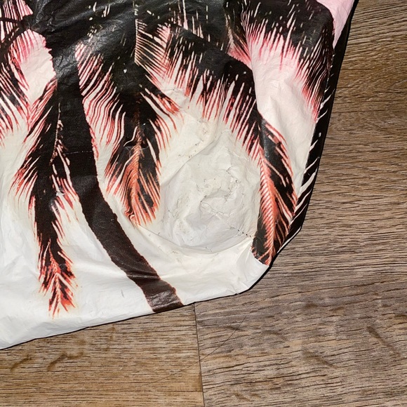 Aloha Collection Tote. Please review photos & description. - Picture 10 of 13